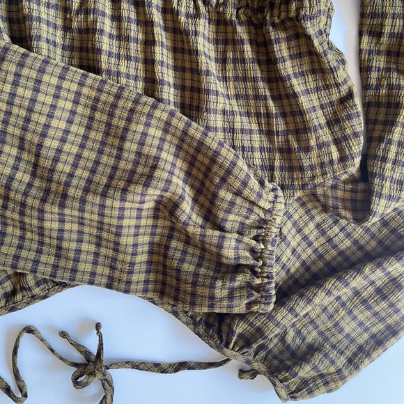 Tie-Back Cutout Top in Plaid - Picture 7 of 8